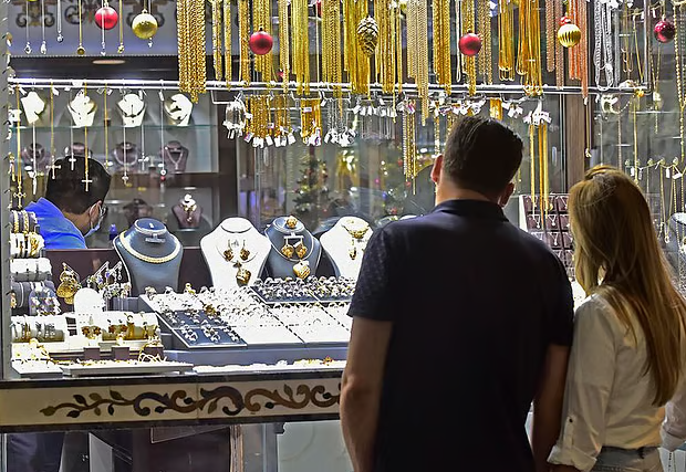 Dubai’s Gold Price Breaks Barriers 22-Carat Hits Dh408 per Gram Amid Global Rally